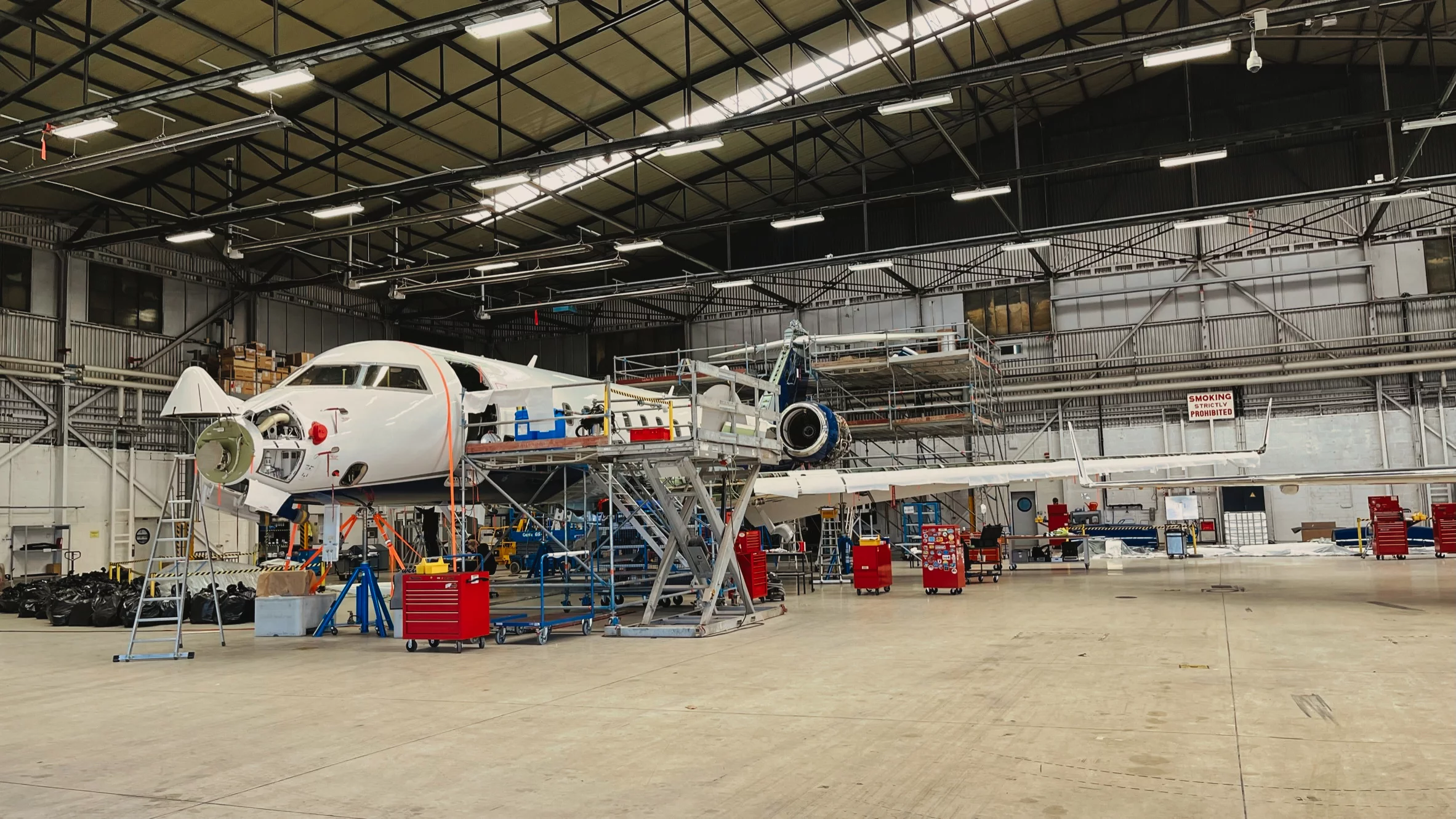 ACM-Technik successfully completes the first 120-month inspection of a Bombardier Global Express aircraft